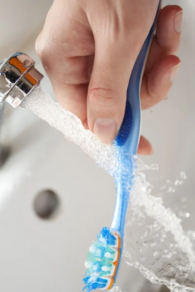歯ブラシ洗浄 — ストック写真