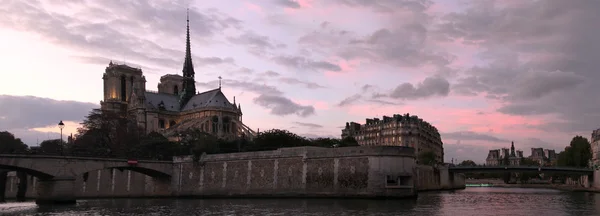 Notre-Dame de paris - france — Photo