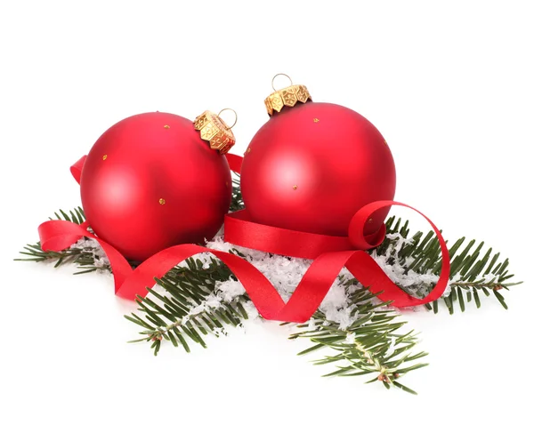 Christmas ball och gran gren — Stockfoto