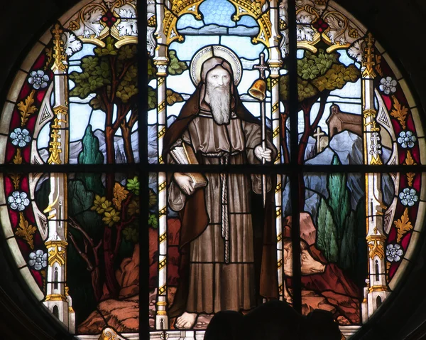 Glasmalerei in der katholischen Kirche — Stockfoto
