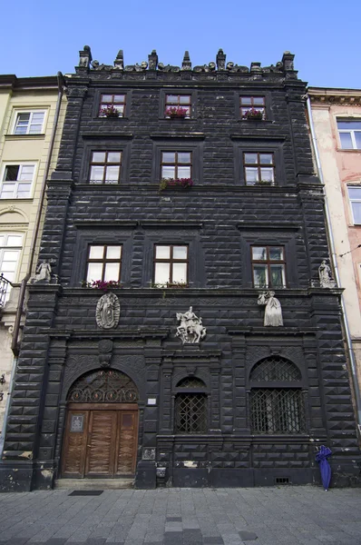 Renaissance-gebouw in lviv — Stockfoto