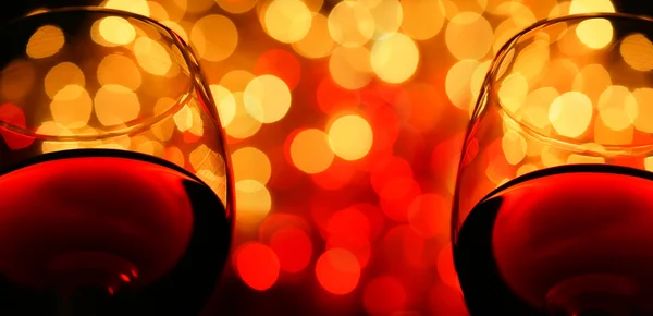 Twee wijnglazen — Stockfoto