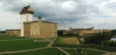 Narva Kalesi Panoraması