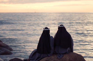iki rahibe