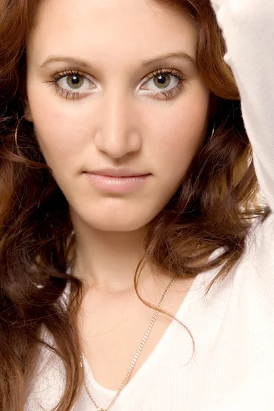 Close-up πορτρέτο της νεαρής γυναίκας — Φωτογραφία Αρχείου