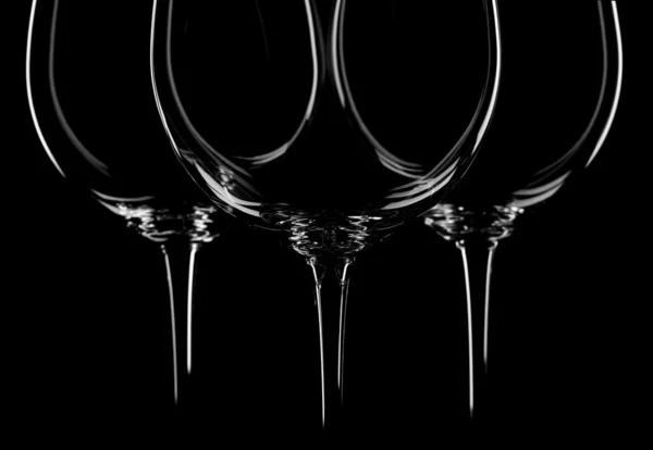 Copas de vino en negro — Foto de Stock