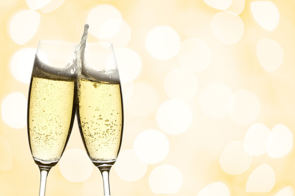 Two glasses of champagne