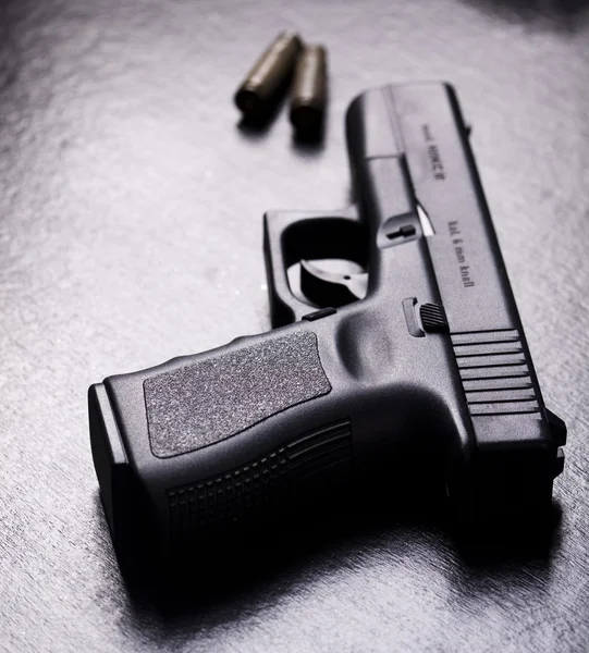 Automatic handgun — Stock Photo, Image