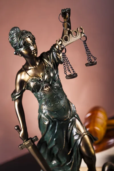 Starodawny statua sprawiedliwości, prawa — Zdjęcie stockowe
