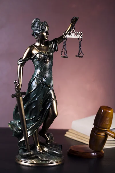 Isten a jog, igazságügyi szobor, — Stock Fotó