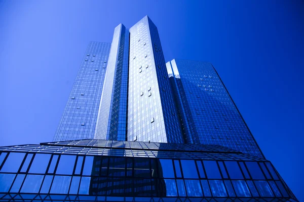 Moderní budova obchodního centra — Stock fotografie