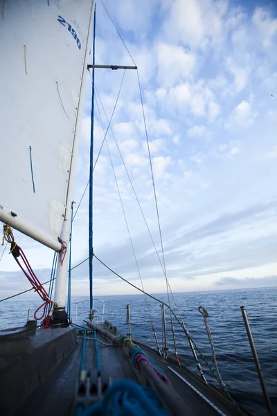 Navegar en buen viento —  Fotos de Stock