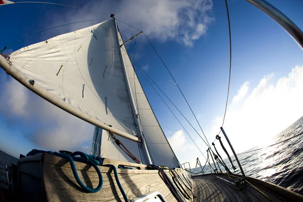 Navegando em bom vento — Fotografia de Stock