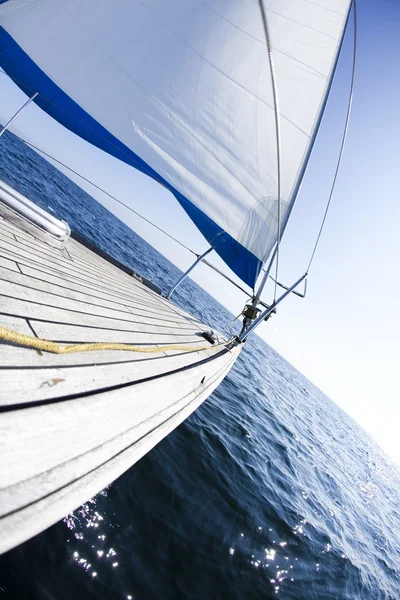 Sailing in the open sea — Stock Photo, Image