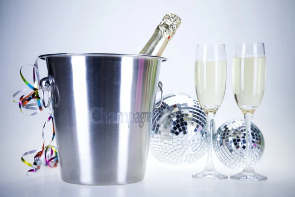 シャンパン、新しい年のお祝い — ストック写真