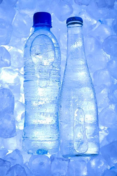 Hintergrund Wasserflasche — Stockfoto