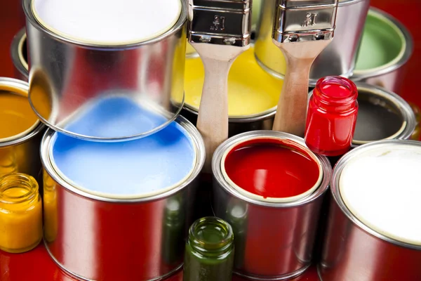 Paint and cans — Stock Photo, Image