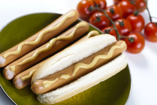 Geïsoleerde hotdog — Stockfoto