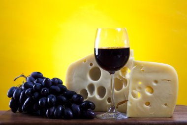 şarap ve peynir natürmort