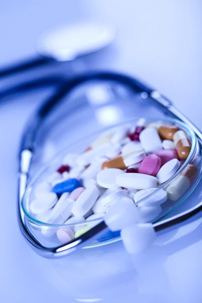 Pills still life and Stethoscope — Stock Photo, Image
