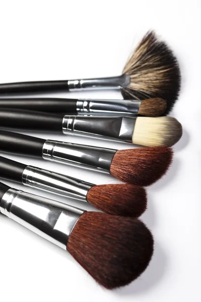 Escovas, maquiagem, cosméticos — Fotografia de Stock