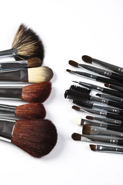 Cepillos, maquillaje, cosméticos — Foto de Stock