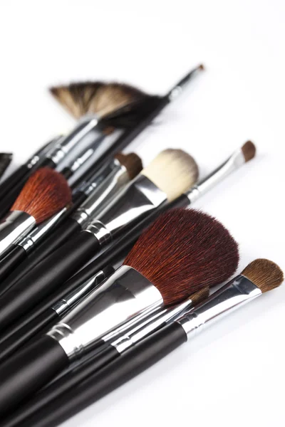 Cepillos, maquillaje, cosméticos — Foto de Stock