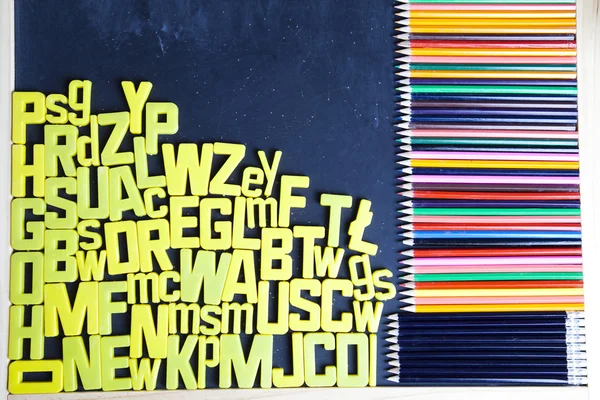 Letras do alfabeto & Chalkboard — Fotografia de Stock