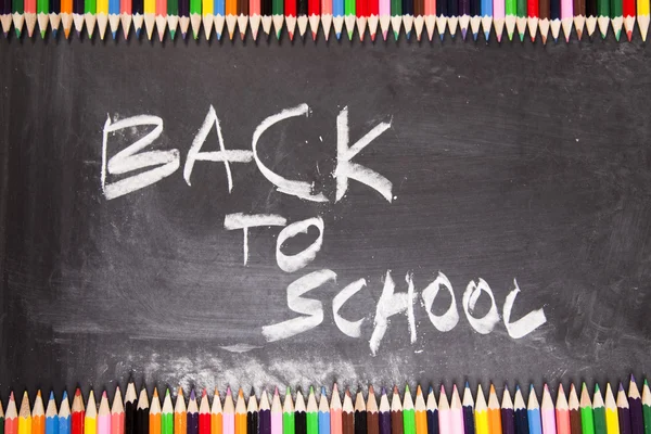 Inskriften på skolan svarta tavlan, tillbaka till skolan — Stockfoto