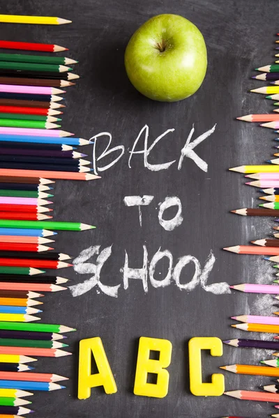 Äpple på tillbaka till skolan — Stockfoto