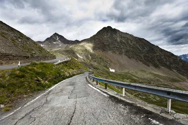 Mountain road — Stock Photo, Image