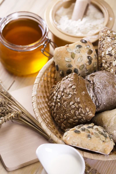 Хлеб фон, завтрак — стоковое фото