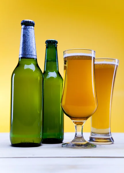 Bier collectie, fles en glas — Stockfoto