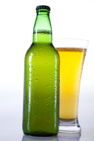 Colección de cerveza, botella y vidrio — Foto de Stock