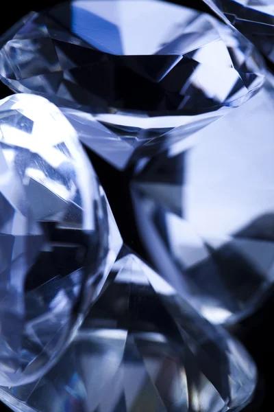 Блестящий алмаз — стоковое фото