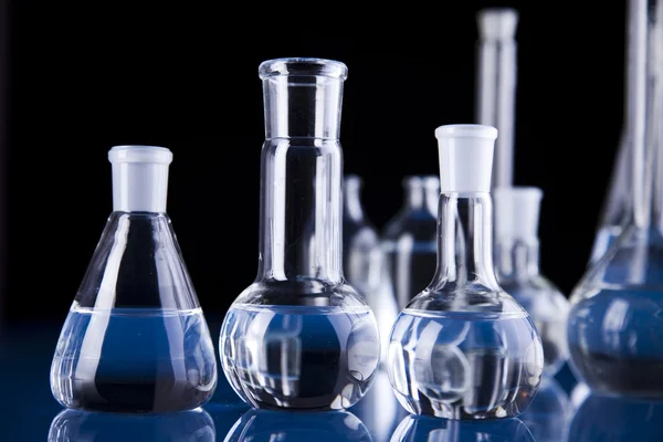 Frascos para injetáveis de química azul — Fotografia de Stock