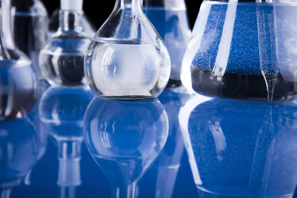 Attrezzature chimiche, vetreria di laboratorio — Foto Stock