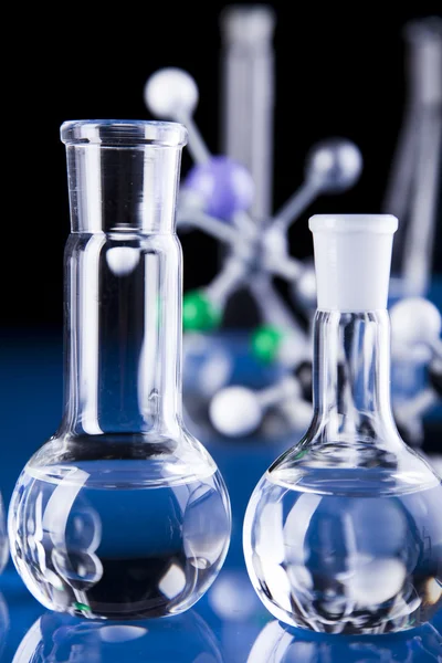 Equipos de química, cristalería de laboratorio —  Fotos de Stock