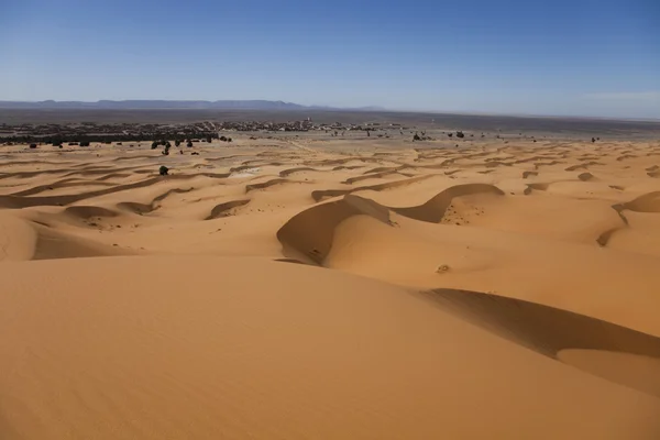 Paisagem do deserto, merzouga, marocco — Fotografia de Stock