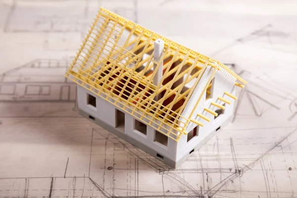 Architekturplan und Haus — Stockfoto