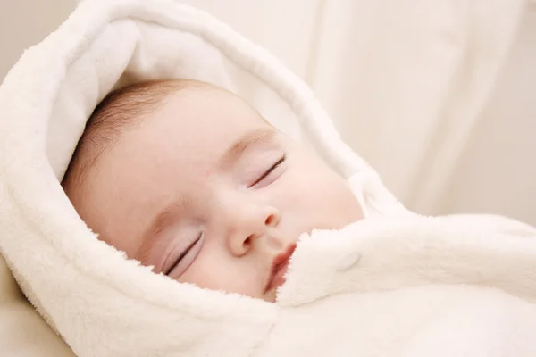 Bebé niña durmiendo —  Fotos de Stock