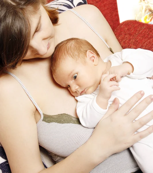 Anne ve yenidoğan çocuk — Stok fotoğraf