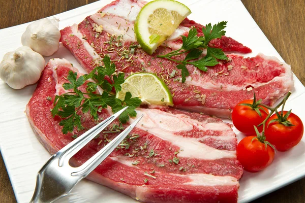 Carne, manzo crudo — Foto Stock