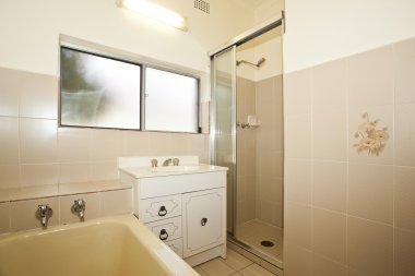 Şık modern bathoom