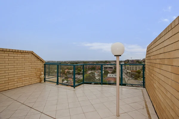 Балкон с видом — стоковое фото