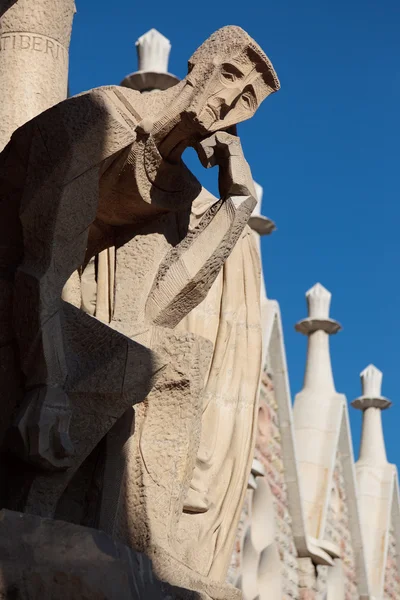 La sagrada familia - de indrukwekkende kathedraal ontworpen door gaudi — Stockfoto
