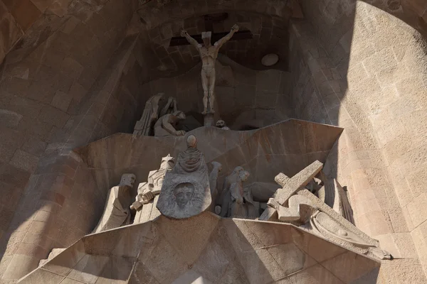 Sculptuur in de buitenkant van de kathedraal — Stockfoto