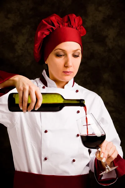 Somelier σεφ με κρασί — Φωτογραφία Αρχείου
