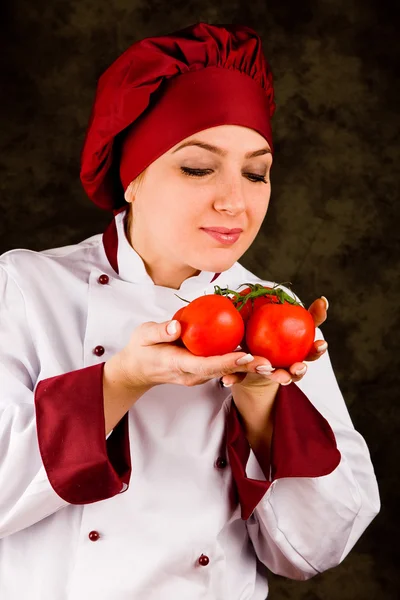 Šéfkuchař ovládá rajče kvality — Stock fotografie