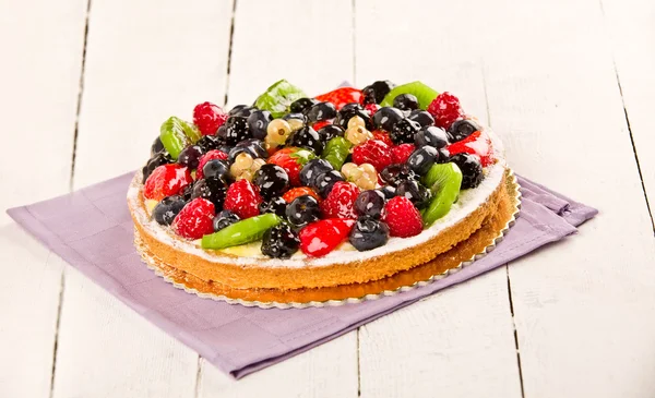 Torta com frutas — Fotografia de Stock